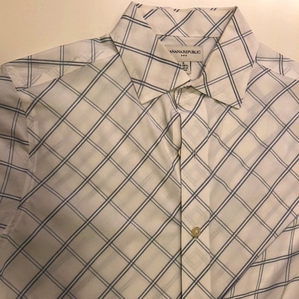 BANANA REPUBLIC COTTON BUTTON UP SHIRT